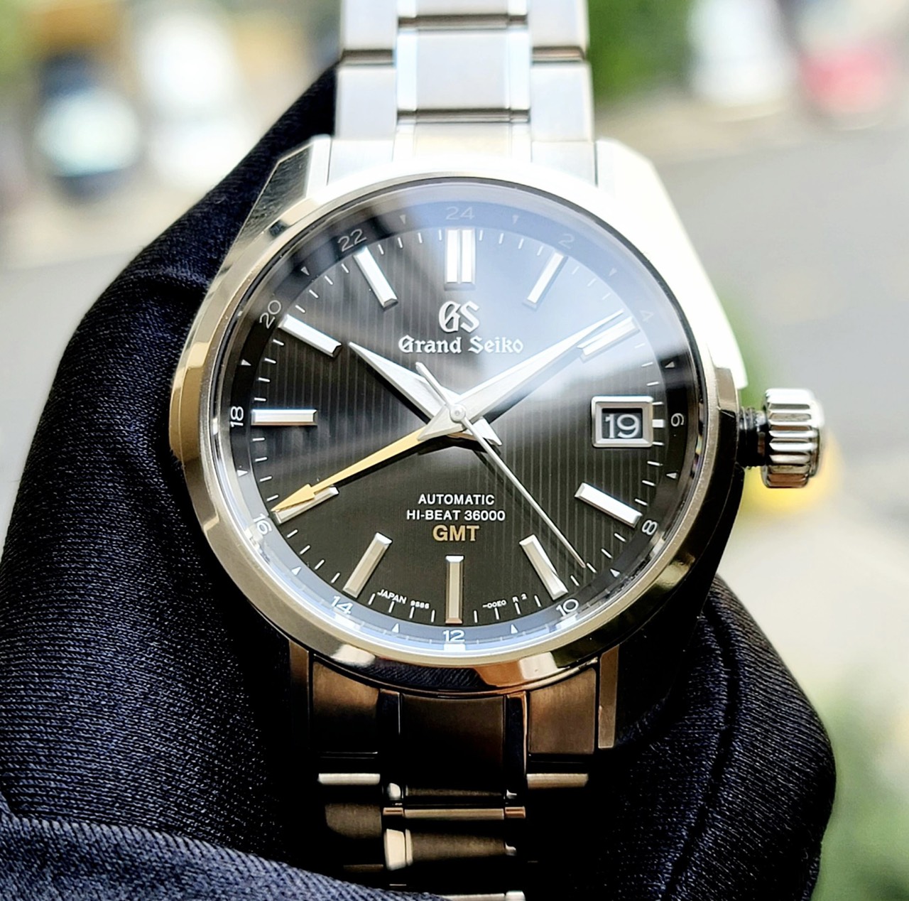 Đồng hồ Grand Seiko Heritage Hi-beat GMT SBGJ213