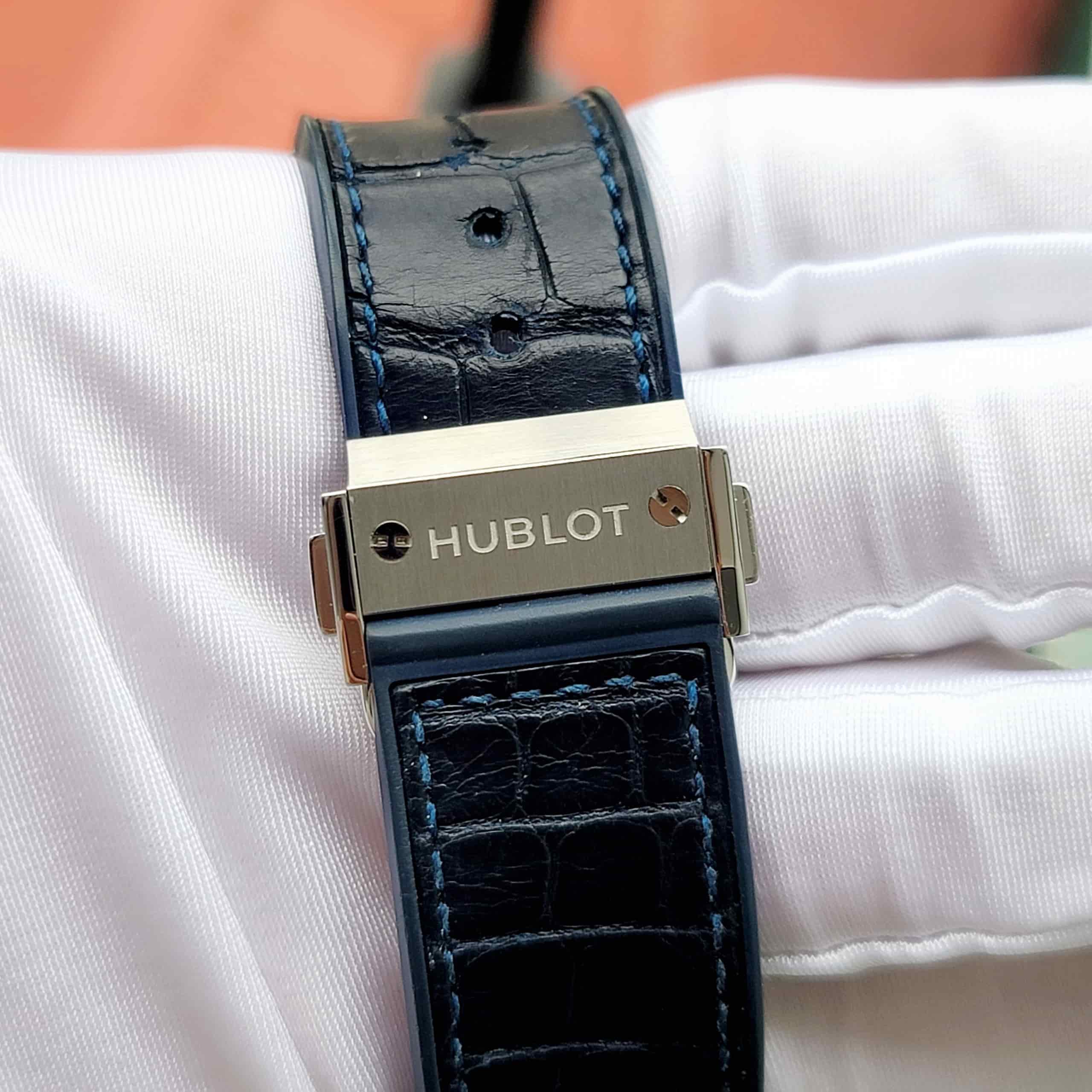 Hublot Classic Fusion Blue Titanium 42mm 542.NX.7170.LR 542NX7170LR