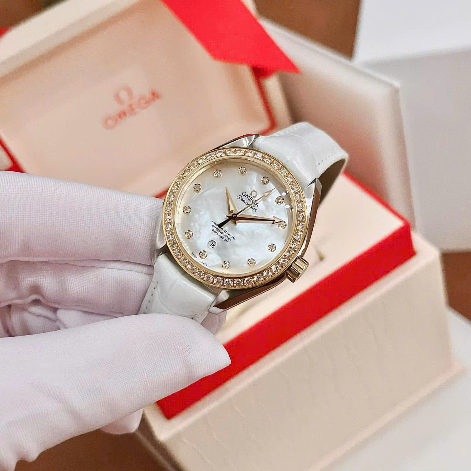 Omega Aqua Terra Mother of Pearl Diamond 231.28.34.20.55.004 23128342055004 Omega Aqua Terra Mother of Pearl Diamond 231.28.34.20.55.004 23128342055004