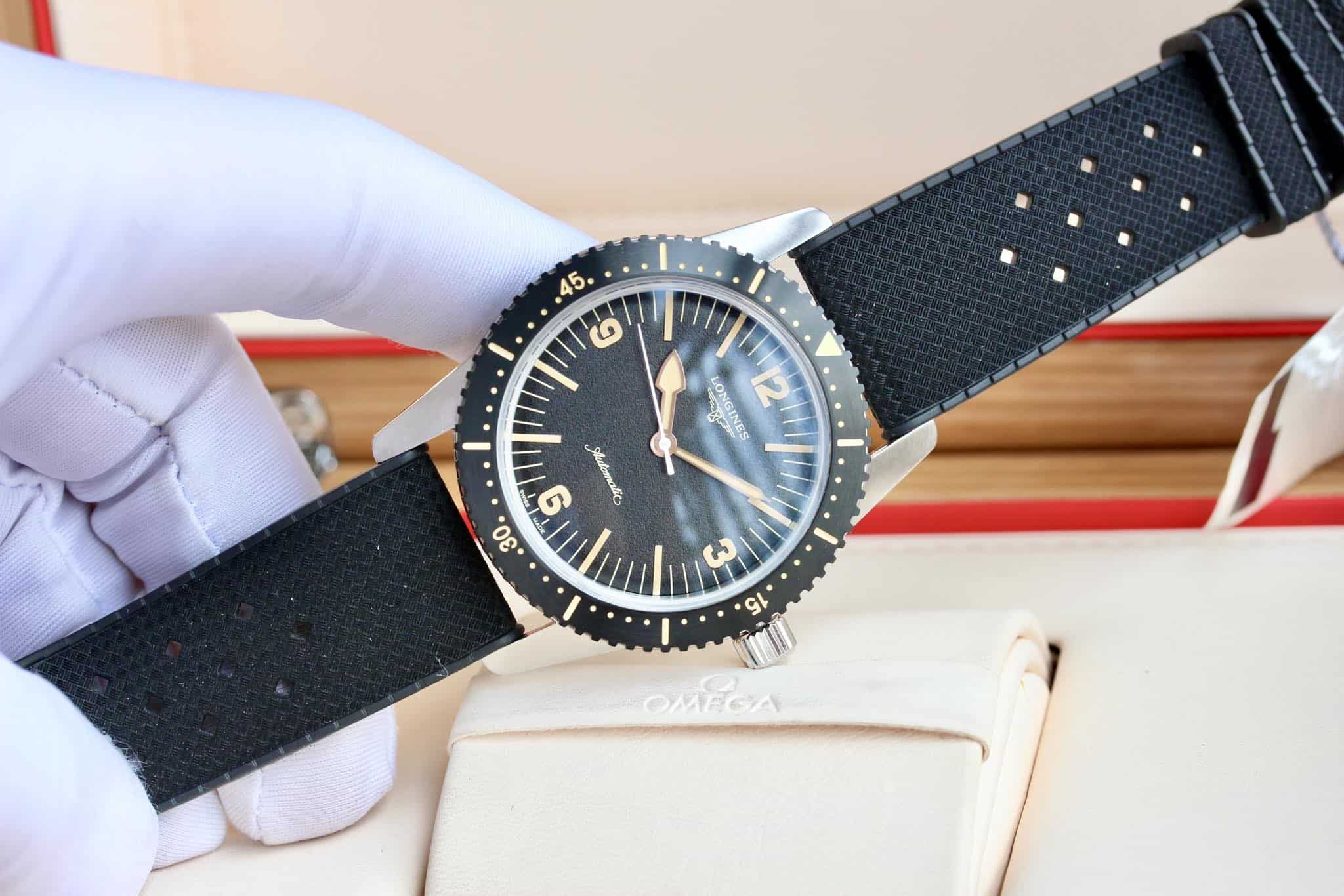 LONGINES SKIN DIVER L2.822.4.56.9 L28224569