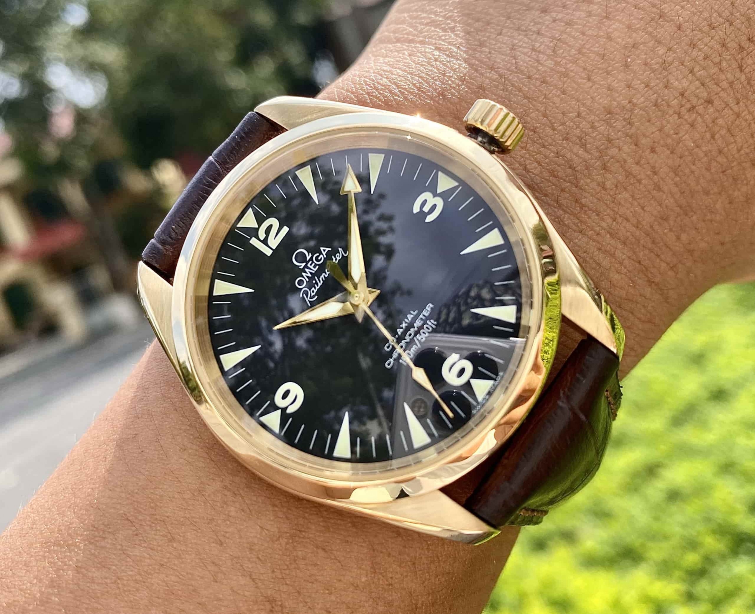 Omega Seamaster yellow gold Chronometer Watch 2603.52.37 26035237