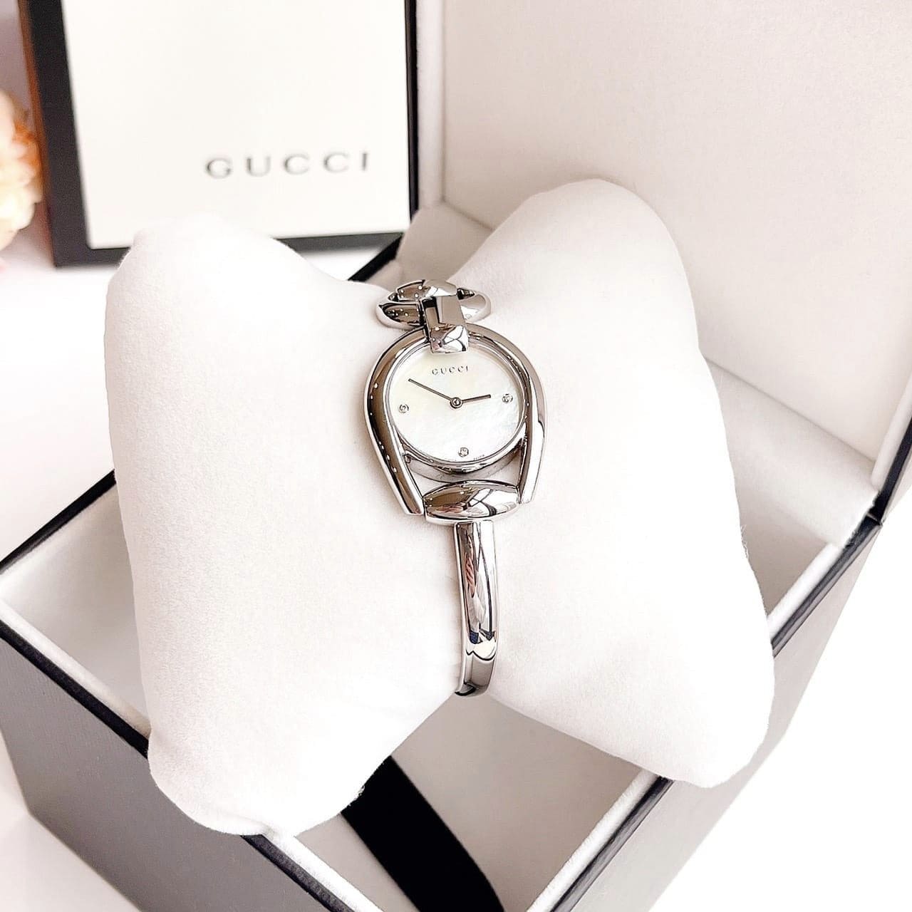 GUCCI HORSEBIT COLLECTION MOTHER OF PEARL DIAL YA139506